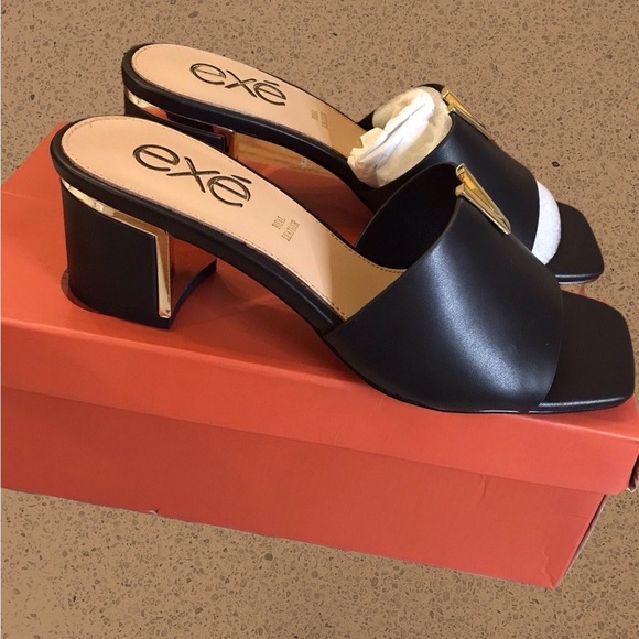 New in Box Exe Black Leather Women's Mules Sz 7.5 - Picture 3 of 8
